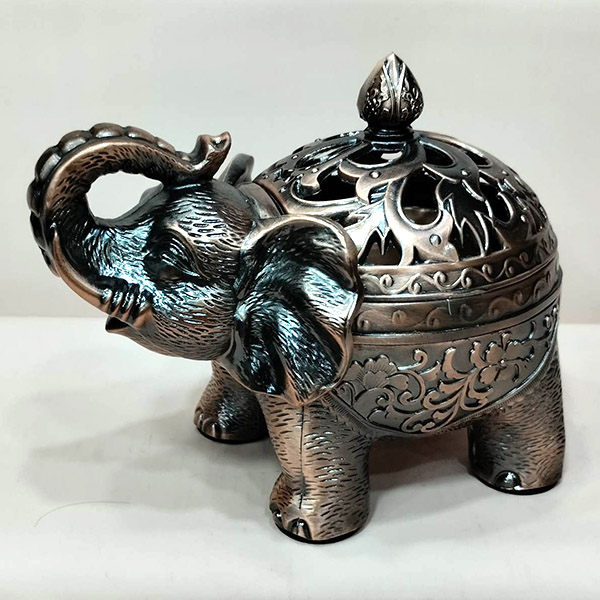 Exclusive Decorative Showpiece